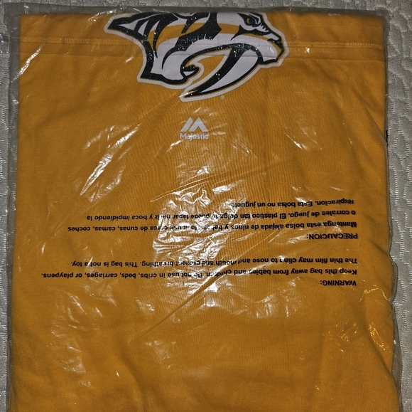 Nashville Predators Sparkle Tee Womens - Picture 3 of 3